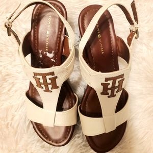 Womens Tommy Hilfiger white wedge sandals size 5.5